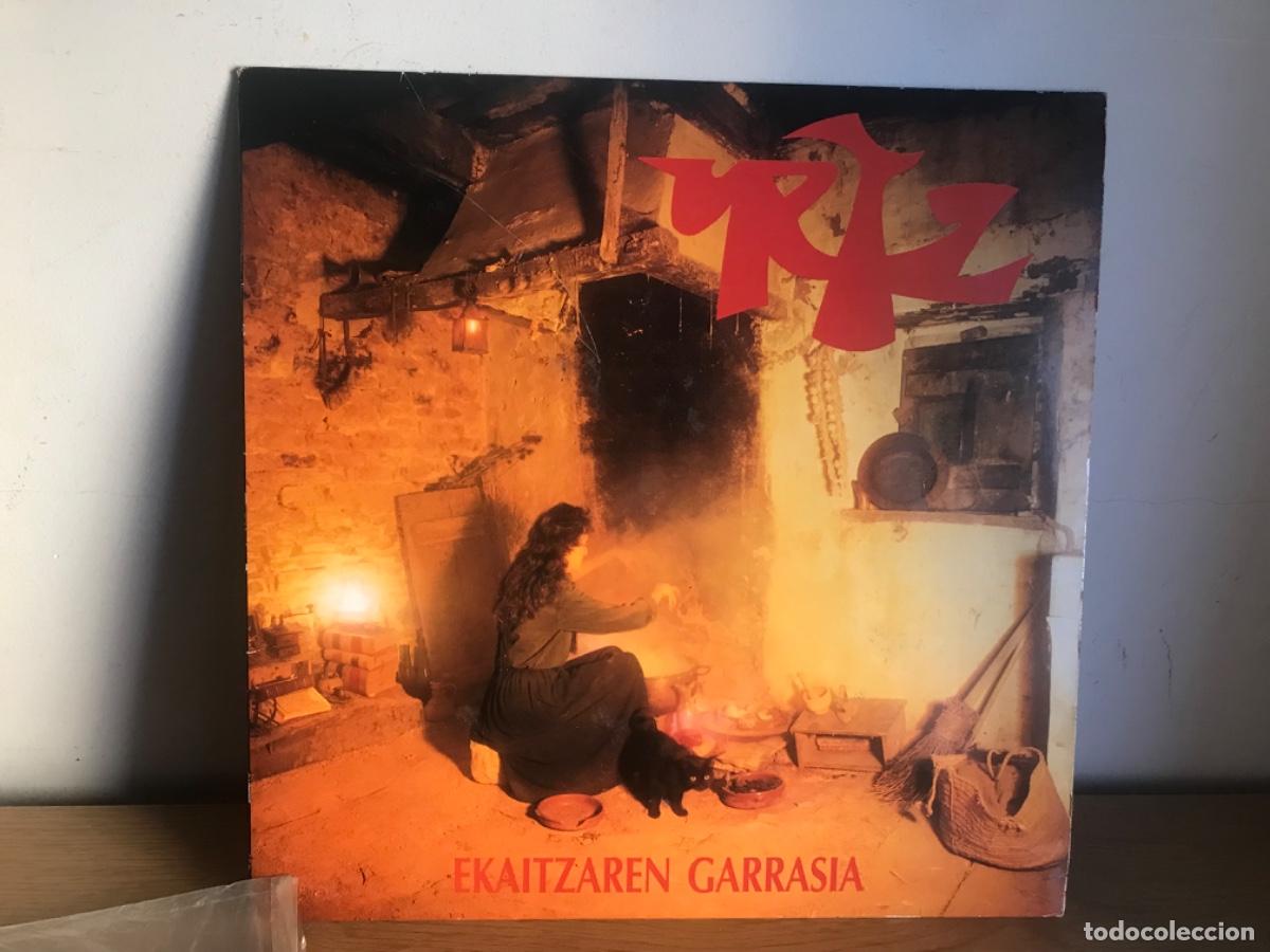 Discos de vinilo: LP Urtz- Ekaitzaren garrasia - Foto 2