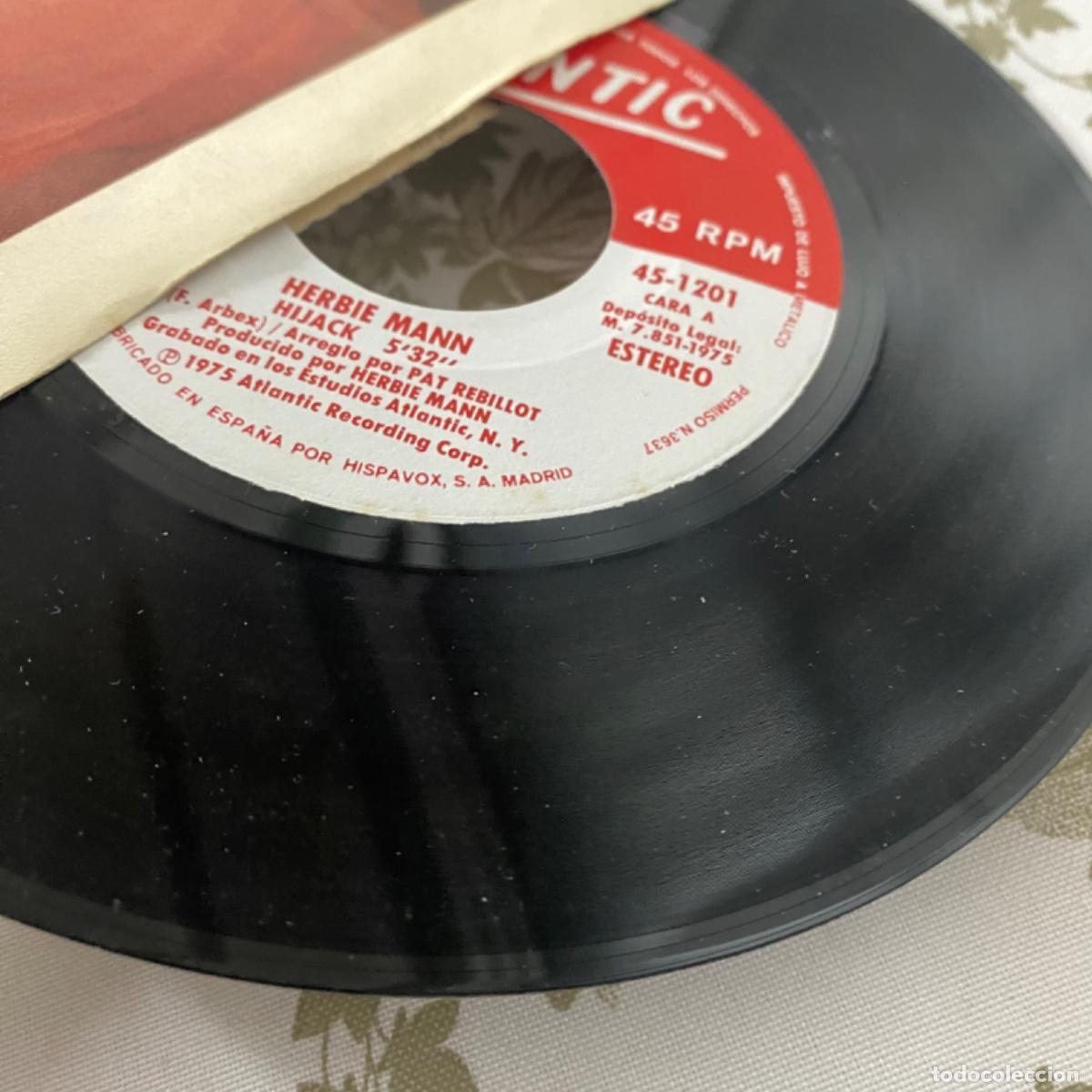 Discos de vinilo: HERBIE MANN HI-JACK&hellip;&hellip;. - Foto 3
