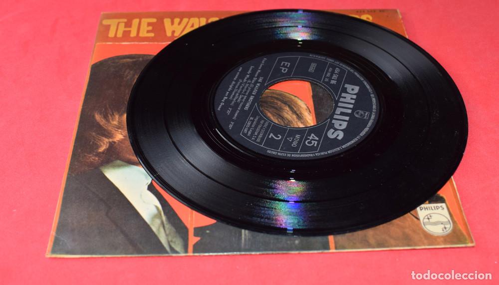 Discos de vinilo: The Walker Brothers &ndash; Walking in the rain + 3 - ep - Foto 3