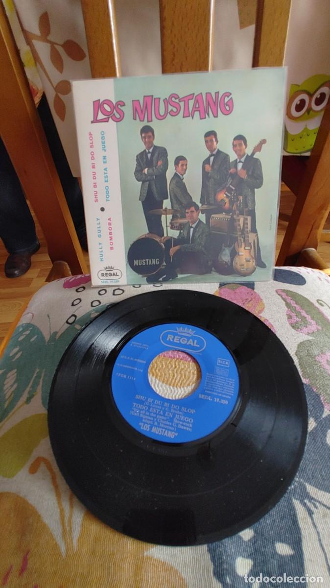 Discos de vinilo: LOS MUSTANG-EP HULLY GULLY +3-NUEVO - Foto 1