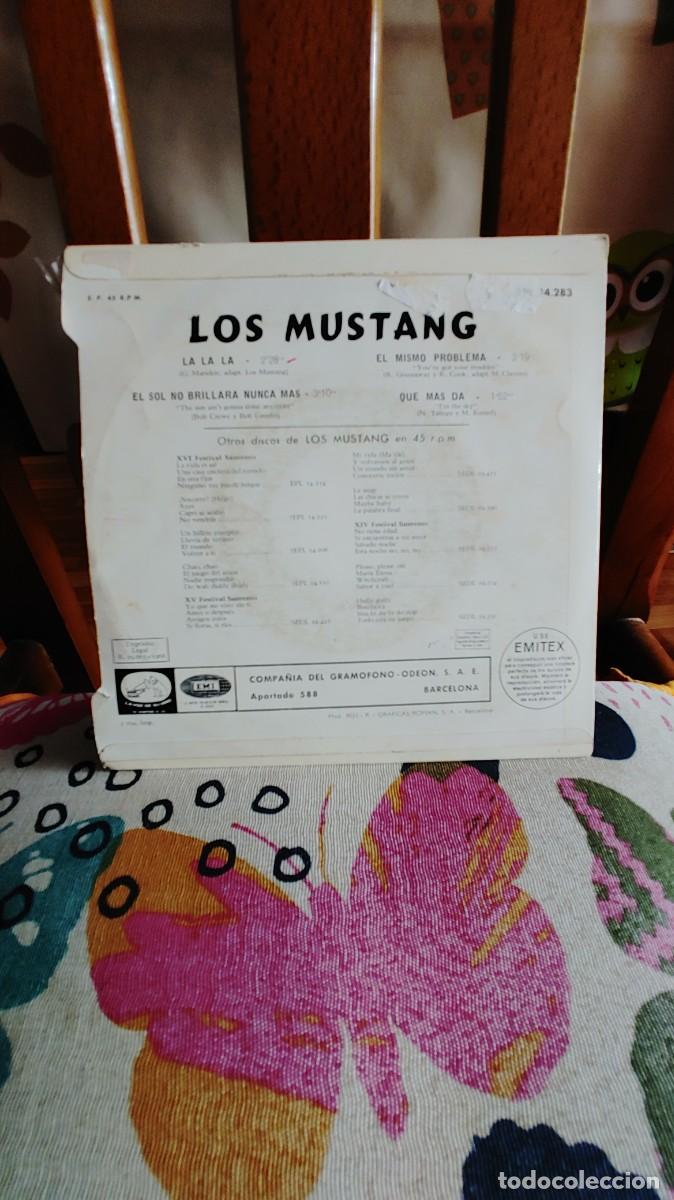 Discos de vinilo: LOS MUSTANG-EP LA LA LA +3 - Foto 2