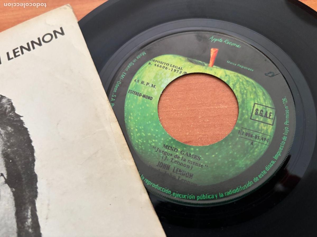 Discos de vinilo: JOHN LENNON (MIND GAMES) SINGLE ESPA&Ntilde;A 1973 (EPI6) - Foto 2