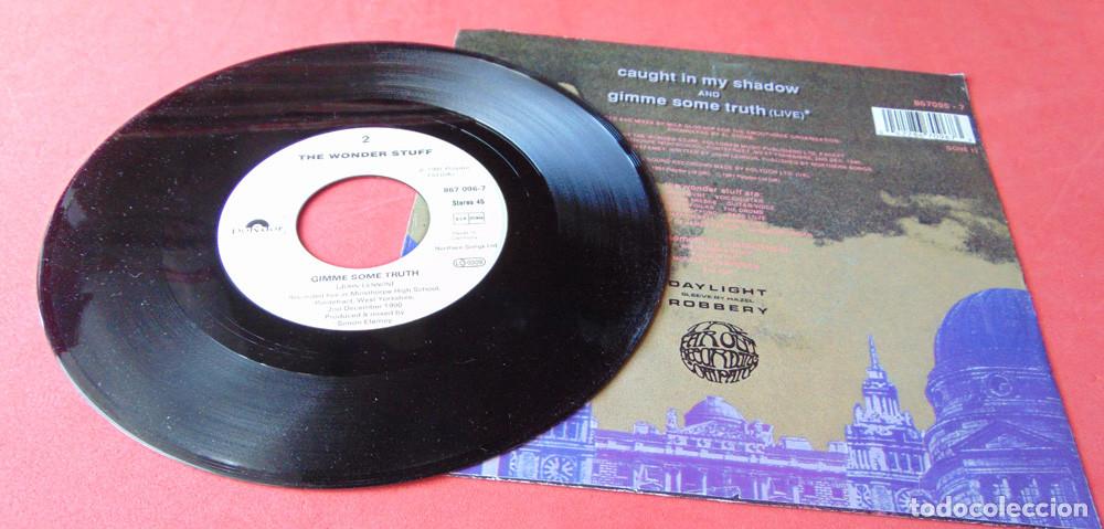 Discos de vinilo: The Wonder Stuff &ndash; Caught In My Shadow - single 1991 - Foto 5