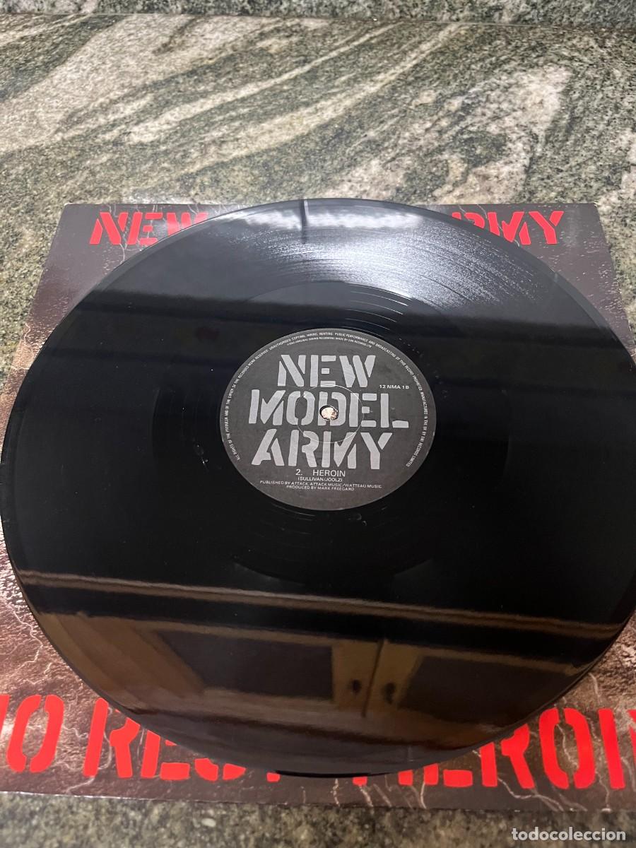 Discos de vinilo: New Model Army No Rest &middot; Heroin - Foto 3
