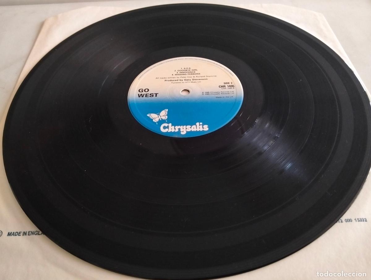 Discos de vinilo: DISCO LP GO WEST - WE CLOSE OUR EYES - Foto 5