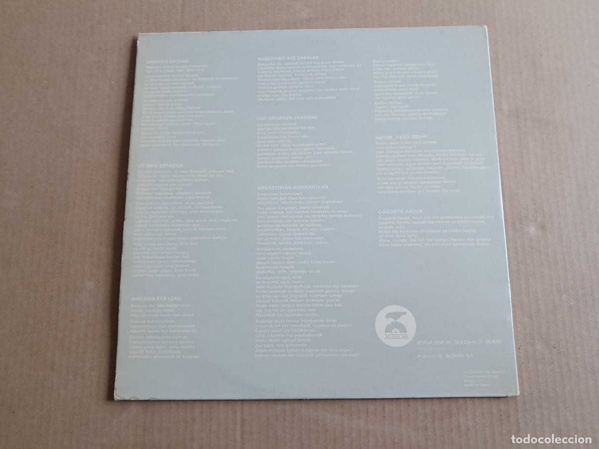 Discos de vinilo: TXOMIN ARTOLA - BELAR HOSTOAK LP GATEFOLD 1978 - Foto 6