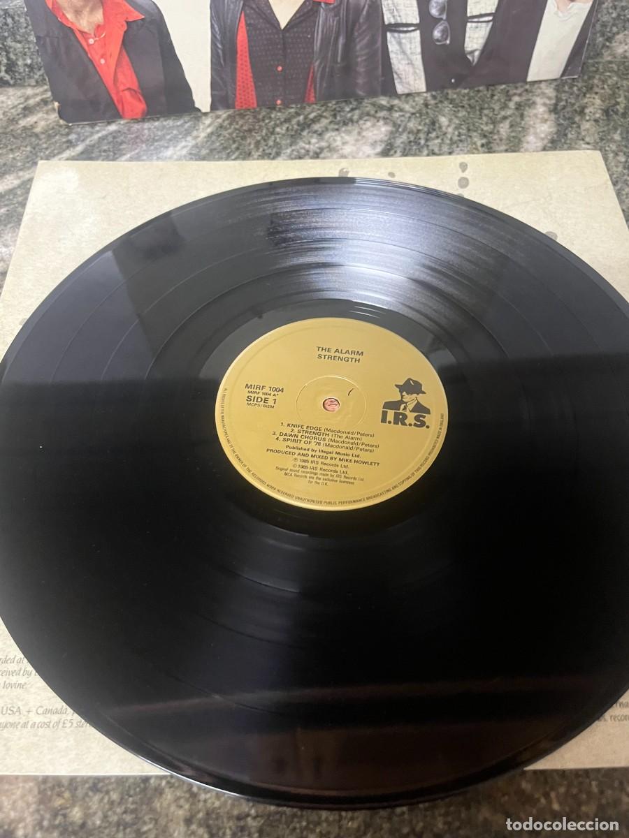 Discos de vinilo: The Alarm Strength ... - Foto 4