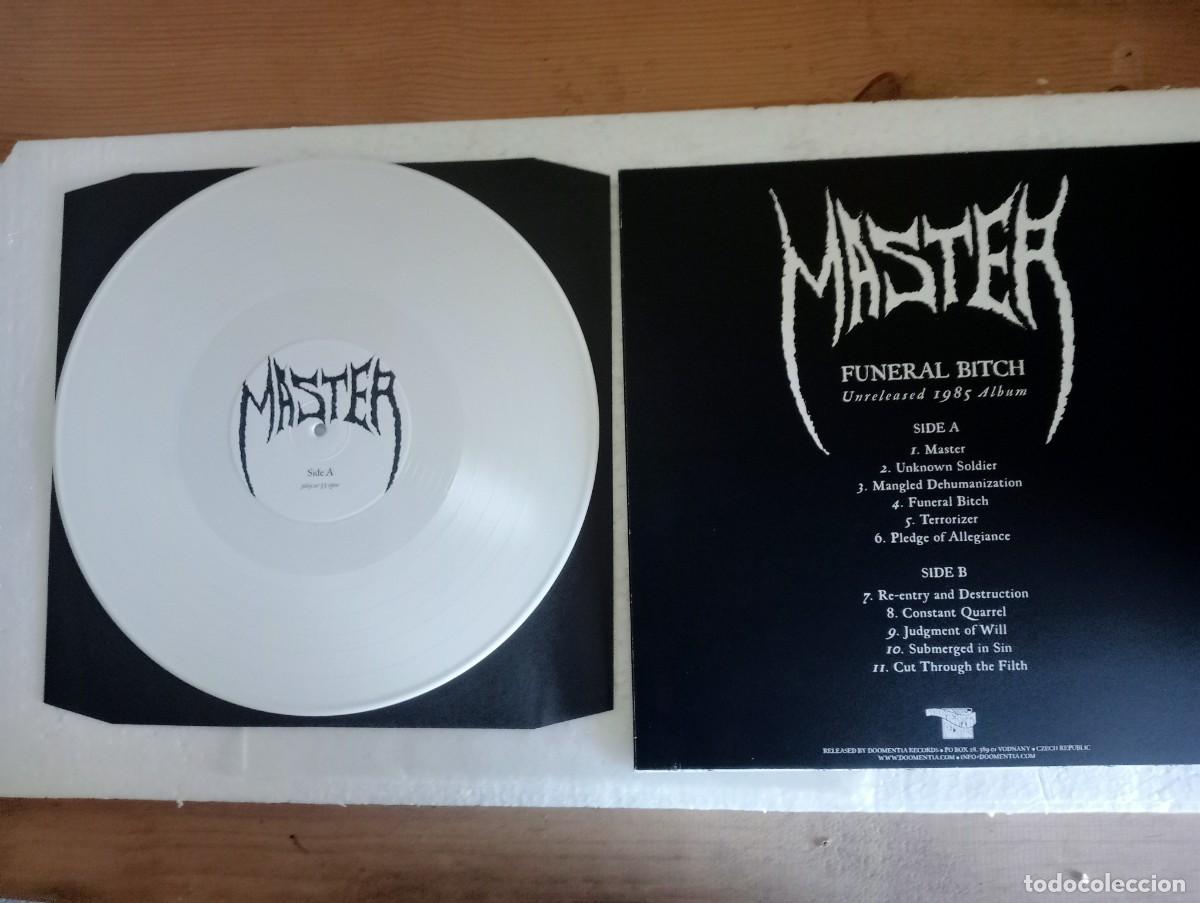 Discos de vinilo: Master - Funeral Bitch (LP, Album, RE, Whi) 2013 insert - Foto 2