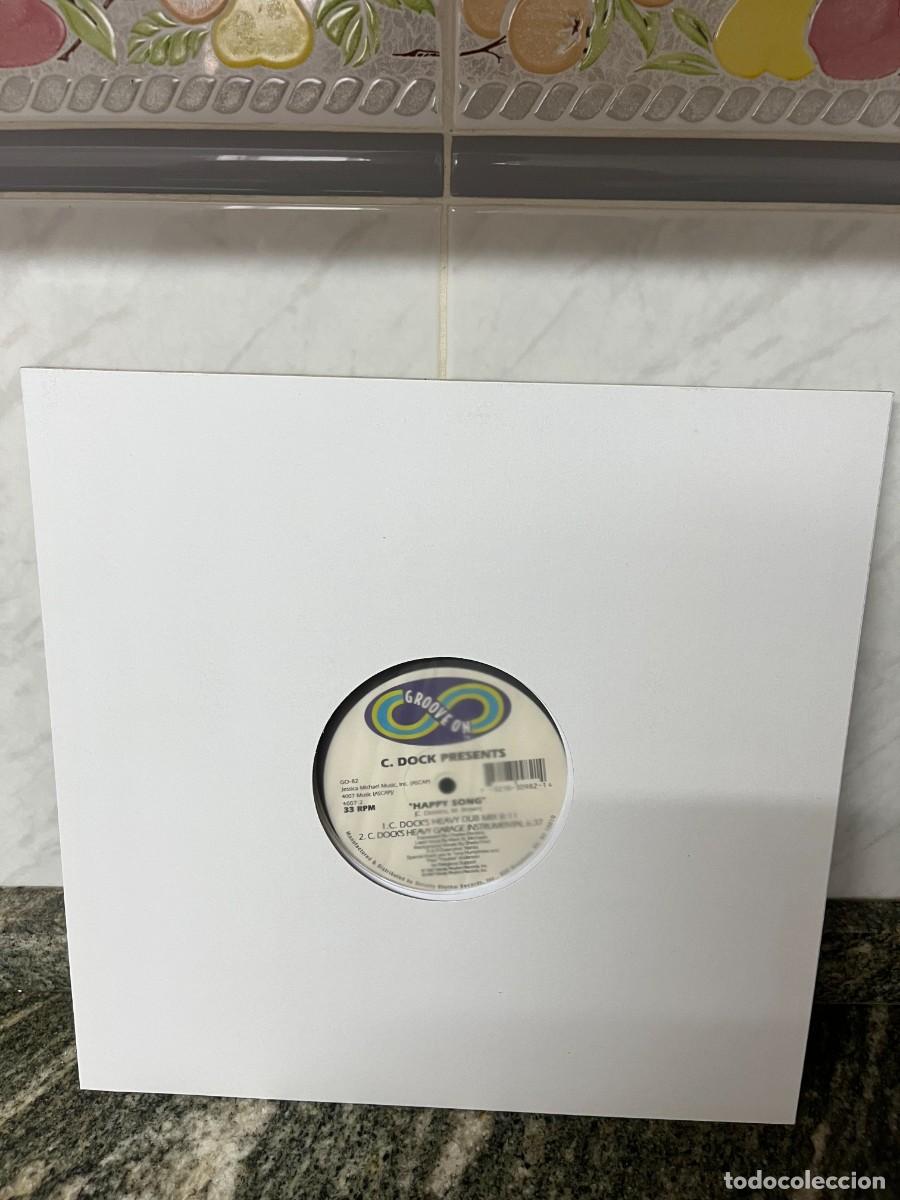 Discos de vinilo: C. Dock Happy Song Maxi - Foto 1