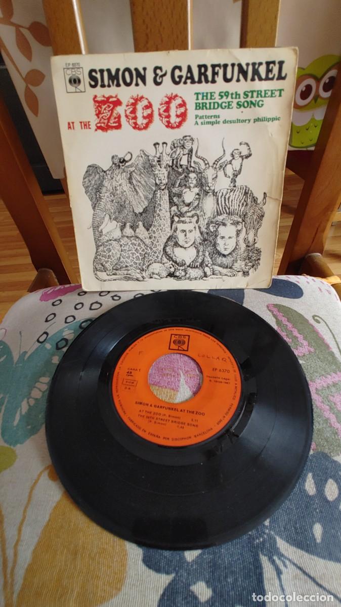 Discos de vinilo: SIMON & GARFUNKEL-EP AT THE ZOO +3 - Foto 1