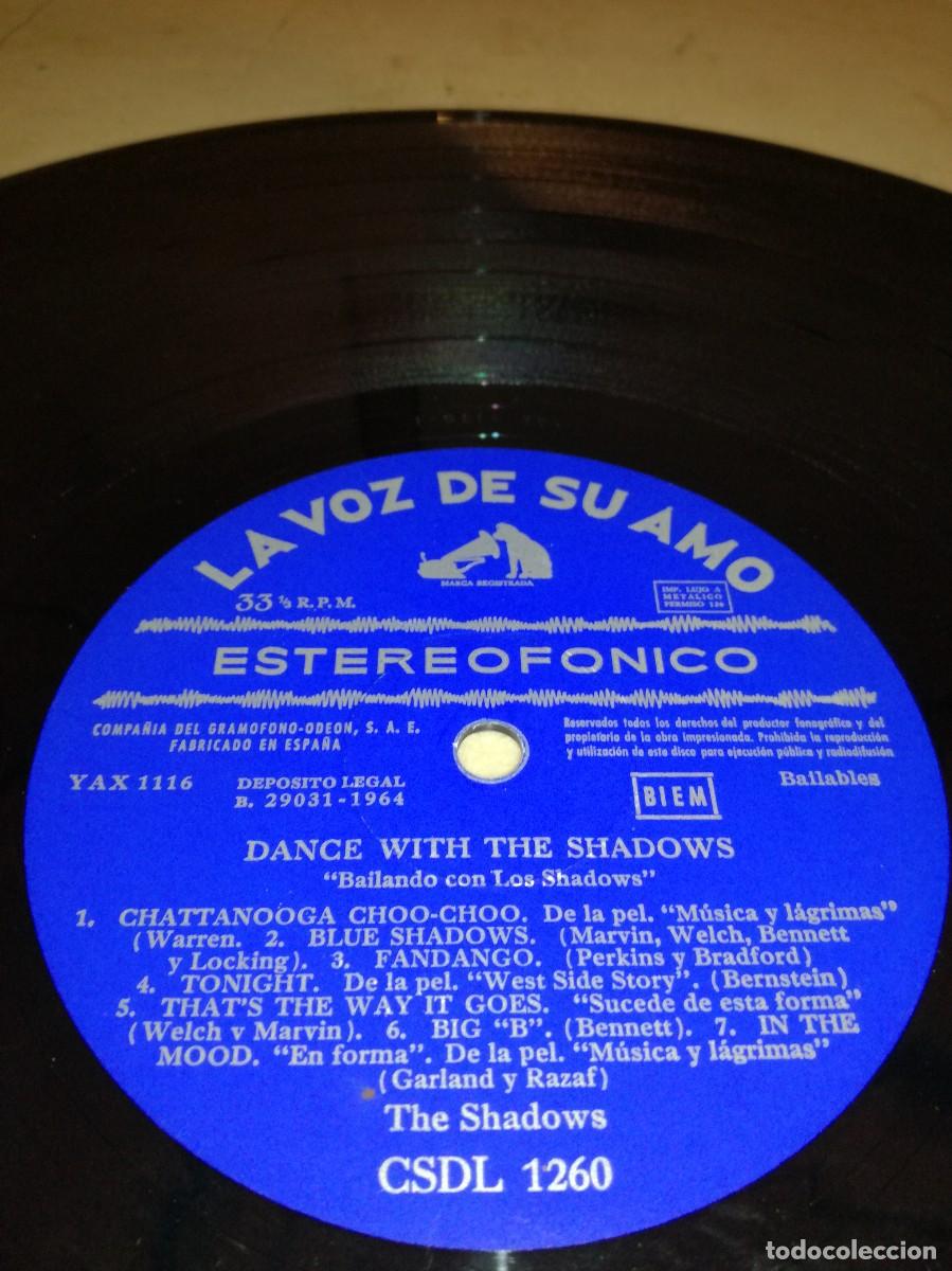 Discos de vinilo: DANCE WITH THE SHADOWS-ORIGINAL ESPA&Ntilde;OL 1964 - Foto 3