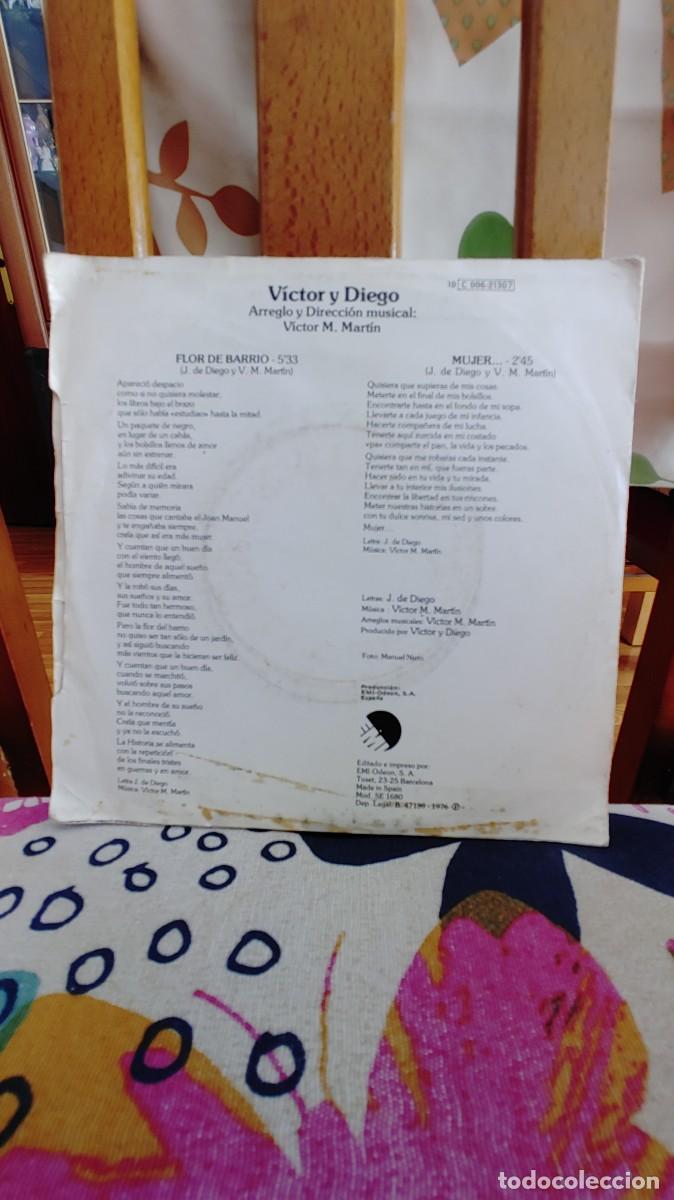 Discos de vinilo: VICTOR Y DIEGO-SINGLE FLOR DE BARRIO - Foto 2