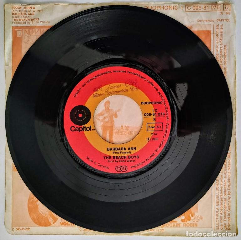 Discos de vinilo: Beach Boys. Barbara Ann/ Sloop John B. Capitol, Germany 1972 single - Foto 4