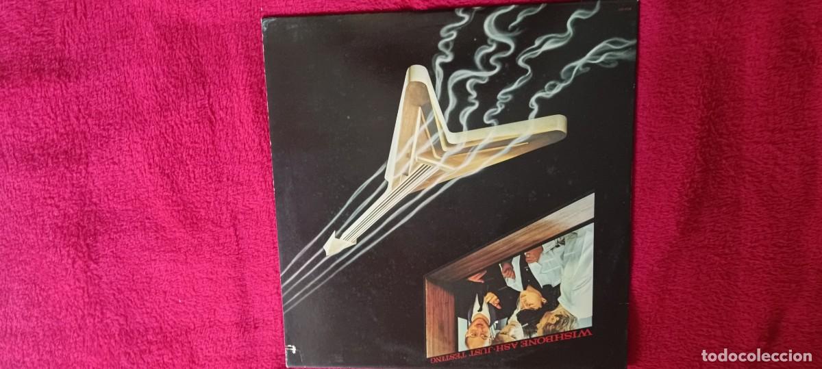Discos de vinilo: // Wishbone Ash &ndash; Just Testing - MCA USA 1980 - Foto 1