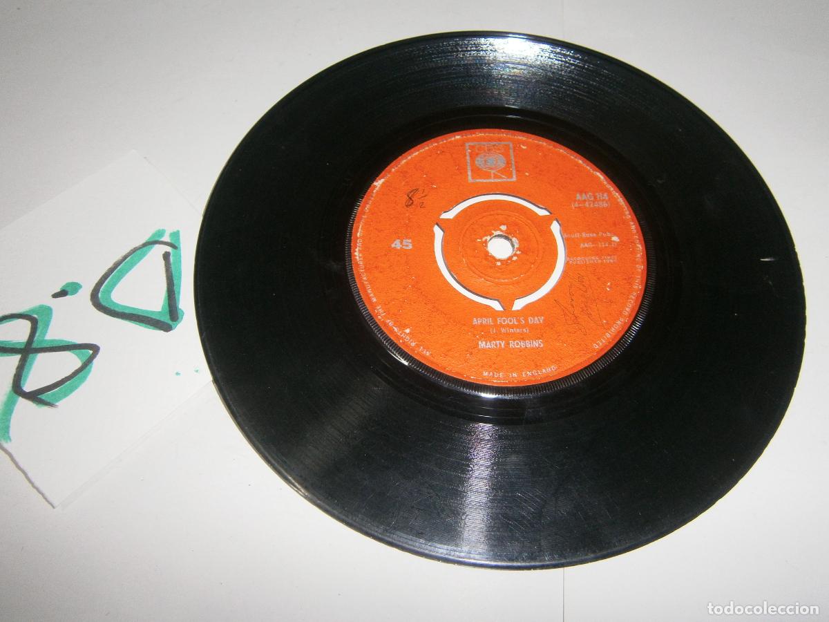 Discos de vinilo: ANTIGUO DISCO SINGLES VINILO - MARTY ROBBINS - Foto 1