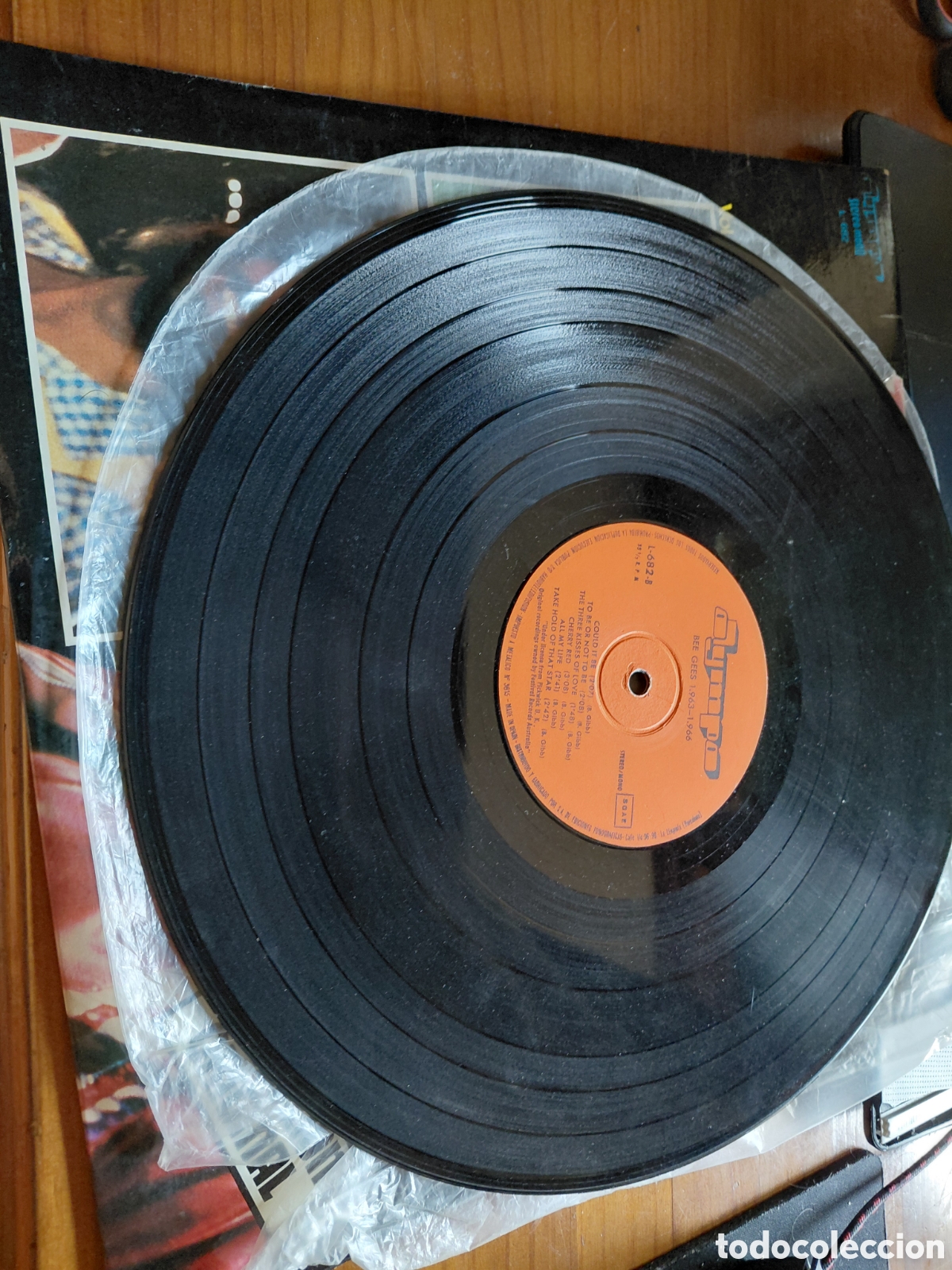 Discos de vinilo: LP BEE GEES, 63/69 VOLUMEN 1 - Foto 4