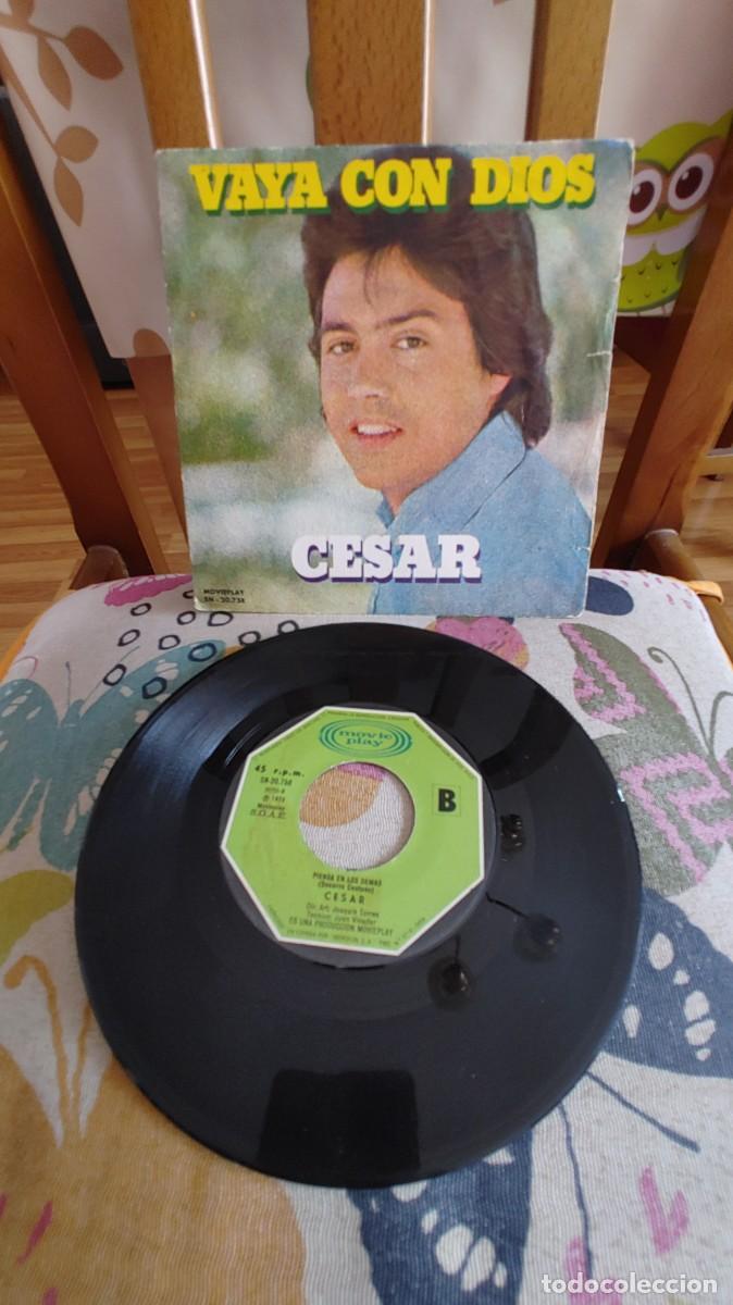 Discos de vinilo: CESAR-SINGLE VAYA CON DIOS - Foto 1