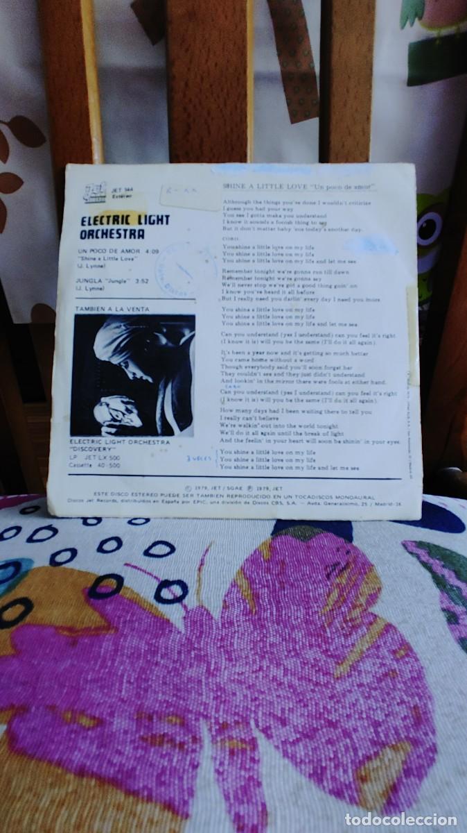 Discos de vinilo: ELECTRIC LIGHT ORCHESTRA-SINGLE UN POCO DE AMOR - Foto 2