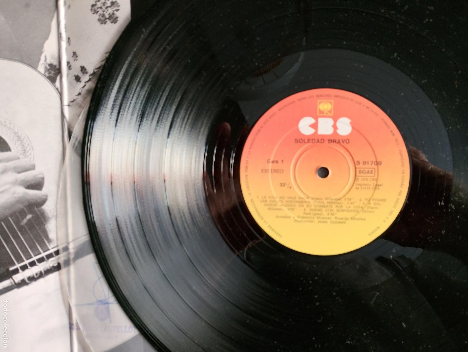 Discos de vinilo: Soledad Bravo &lrm;&ndash; Soledad Bravo ed espa&ntilde;ola 1976 - Foto 3
