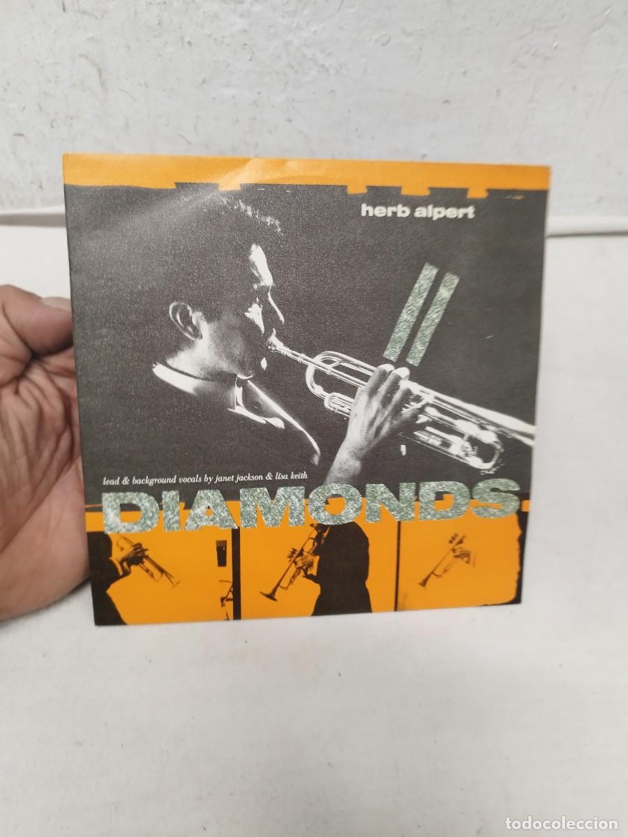 Discos de vinilo: Herb Alpert &ndash; Diamonds / African Flame. Single vinilo 7&rdquo;. - Foto 1