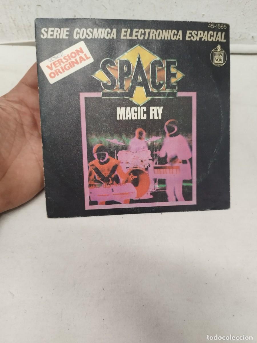 Discos de vinilo: Space &ndash; Magic Fly. Single vinilo 7&rdquo;. - Foto 1