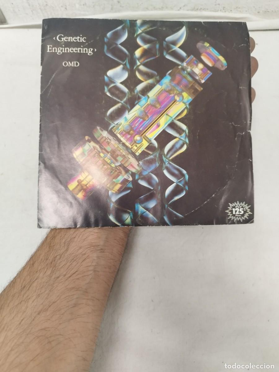 Discos de vinilo: OMD &ndash; Genetic Engineering. Single vinilo 7&rdquo;. - Foto 1