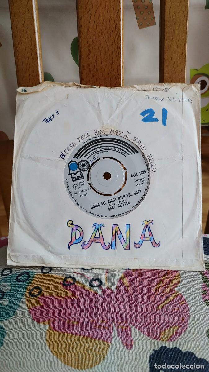 Discos de vinilo: GARY GLITTER-SINGLE DOING ALL RIGHT WITH THE BOYS - Foto 2