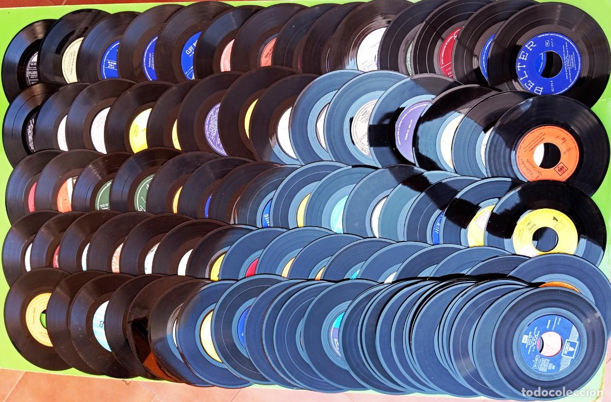 Discos de vinilo: Lote de 90 Singles sin car&aacute;tulas - Foto 2