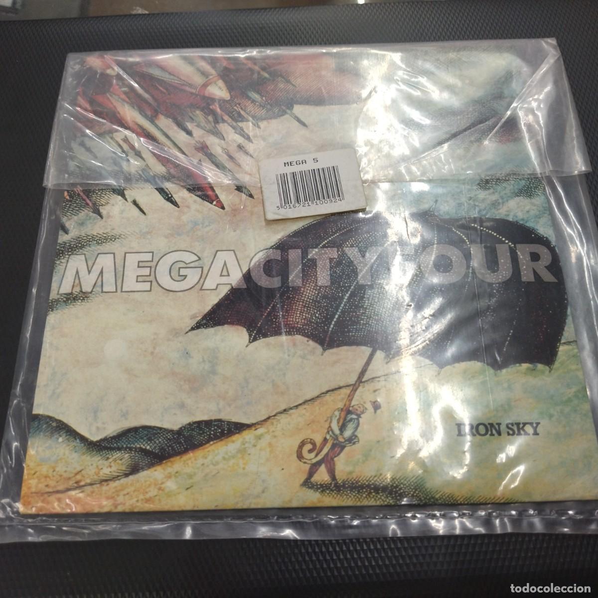 Discos de vinilo: SINGLE DISCO DE VINILO MEGA CITY FOUR IRON SKY - Foto 1