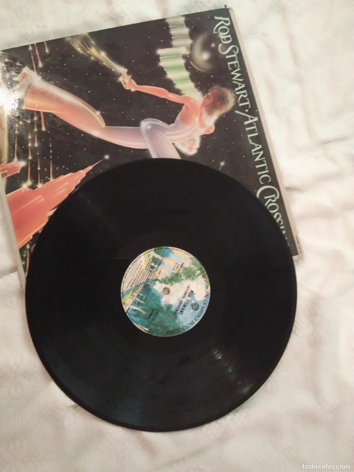 Discos de vinilo: LP ROD STEWART ATL&Aacute;NTIC CROSSING - Foto 3