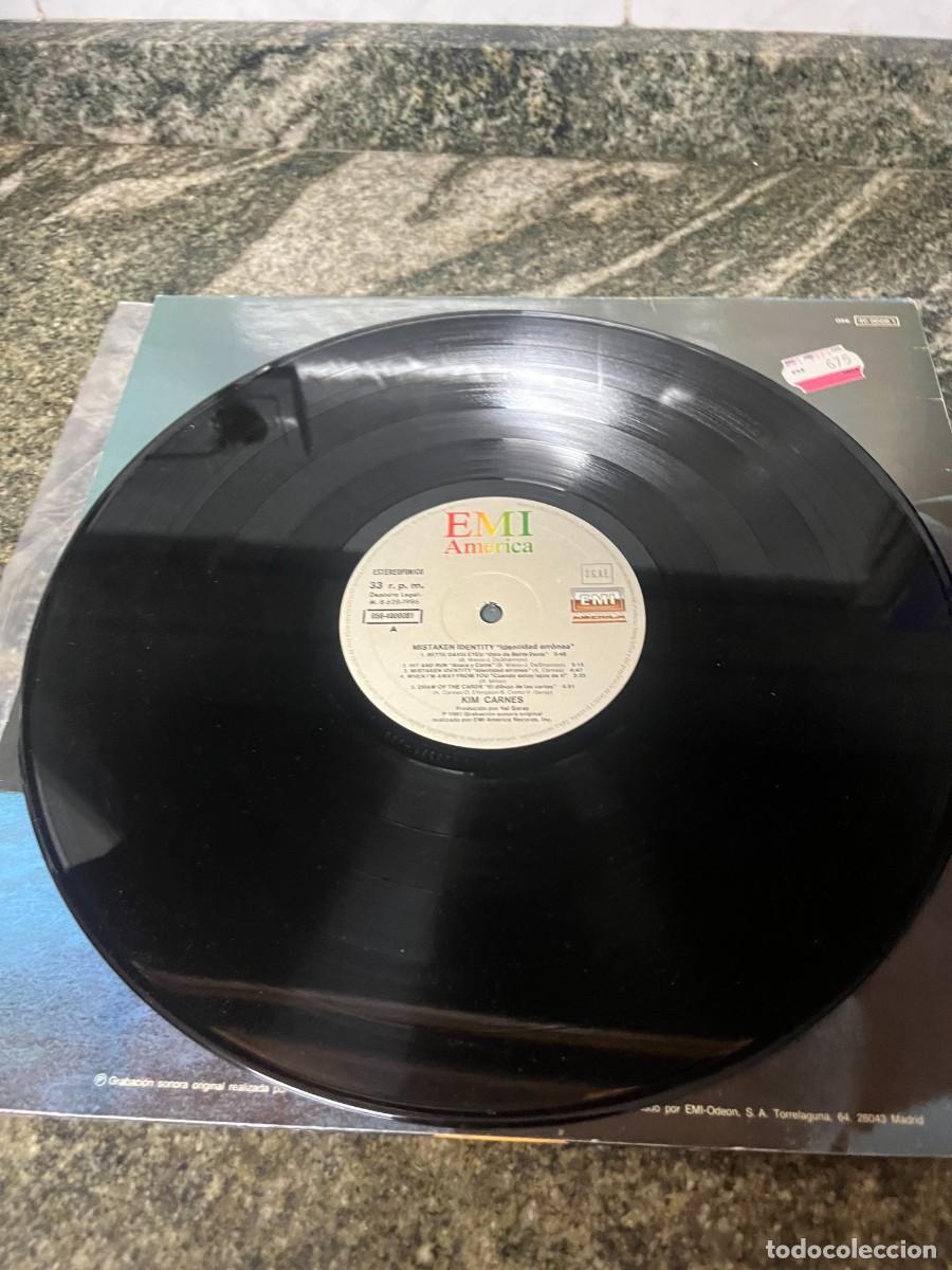 Discos de vinilo: Kim Carnes &lrm;&ndash; Mistaken Identity - Foto 3