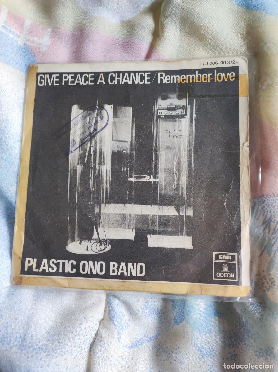 Discos de vinilo: Plastic Ono Band &ndash; Give Peace A Chance / Remember Love - Foto 1