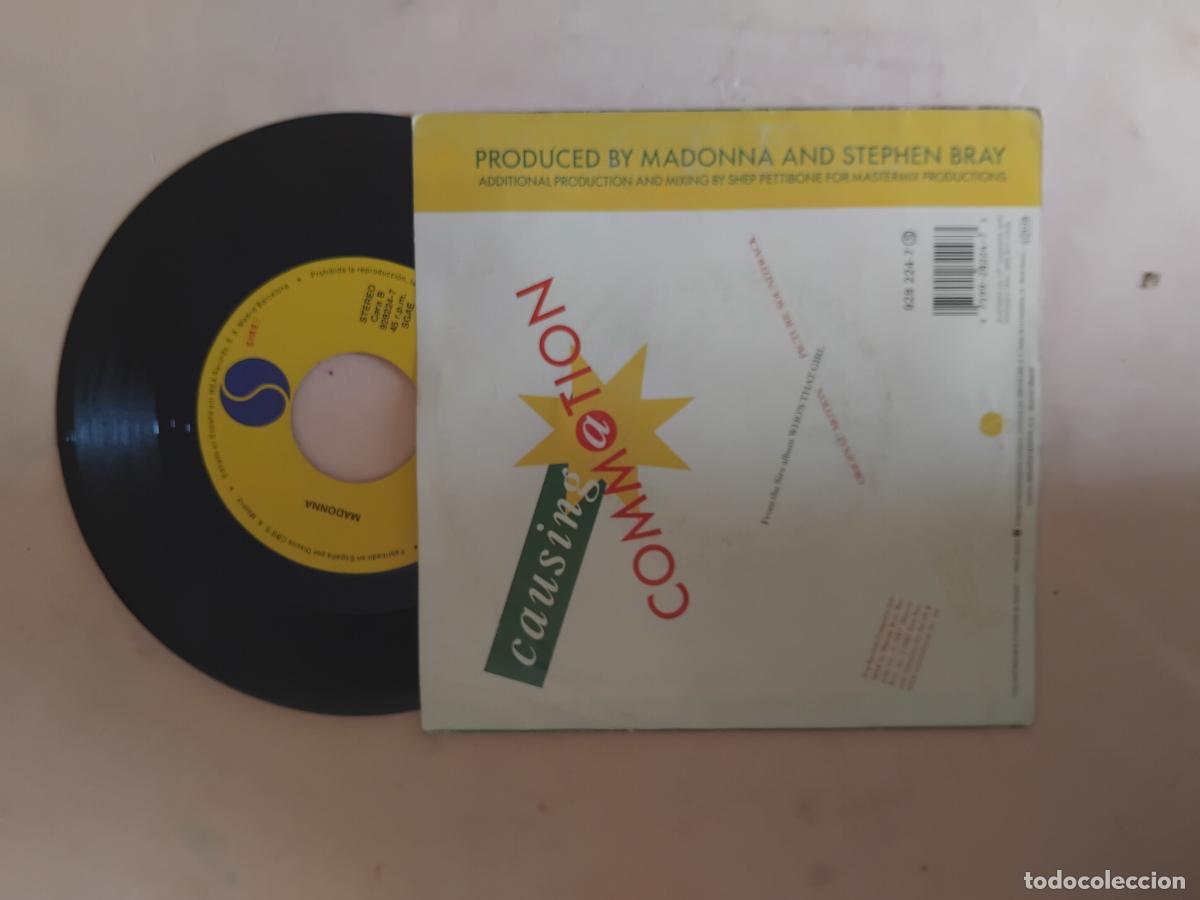 Discos de vinilo: MADONNA. CAUSING A COMMOTION. SINGLE SIRE 1987 - Foto 2