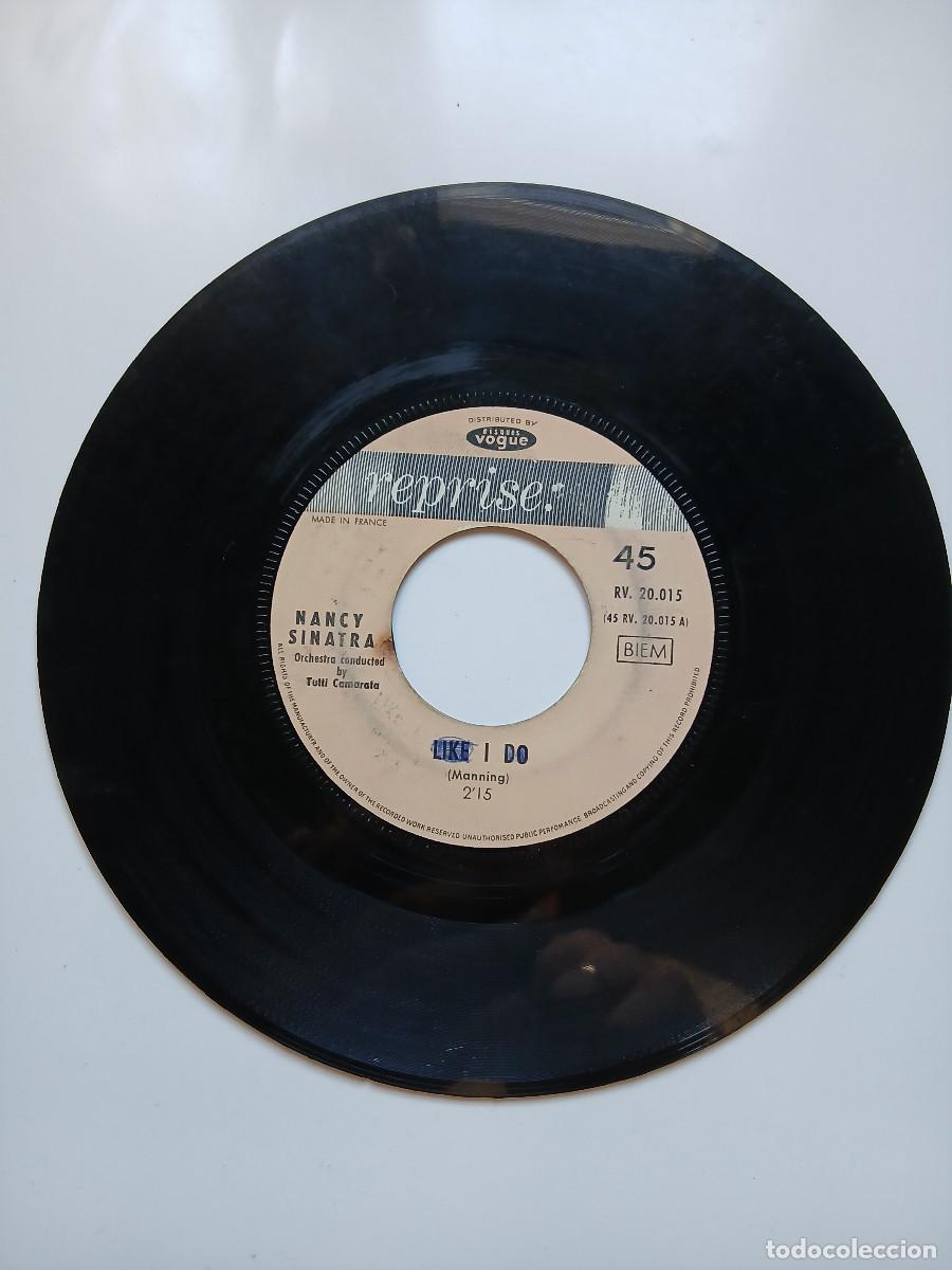 Discos de vinilo: Nancy Sinatra. Like i do - Cuff links and a tie clip. - Foto 1
