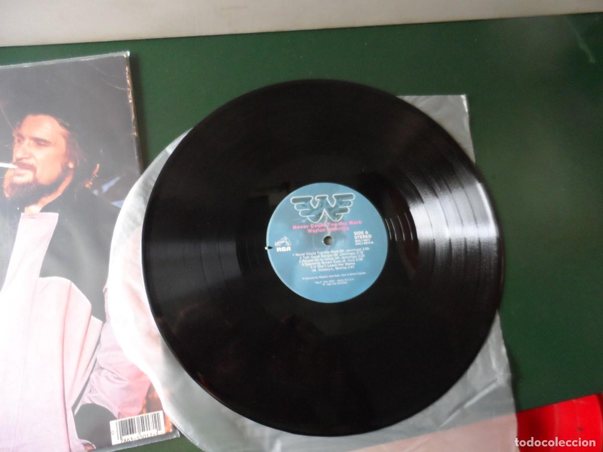 Discos de vinilo: Waylon Jennings - Never Could Toe the Mark LP - Foto 3