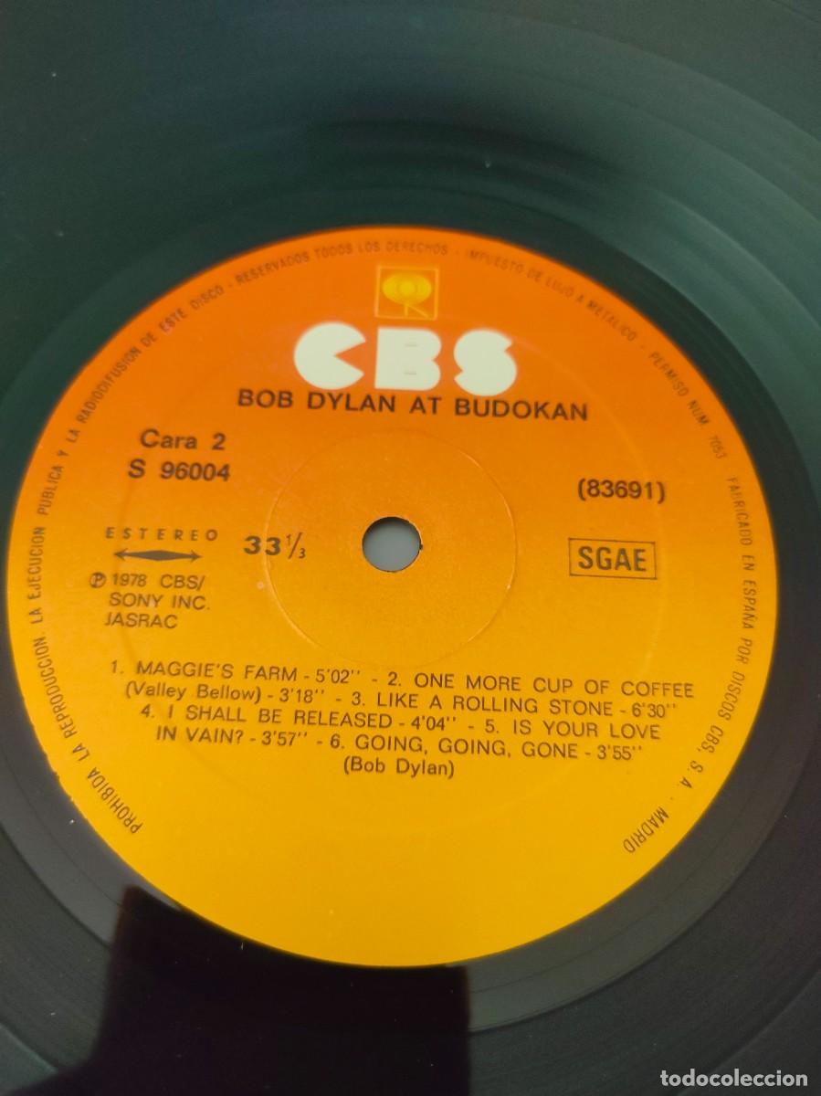 Discos de vinilo: BOB DYLAN - AT BUDOKAN. 2 LPS - Foto 3