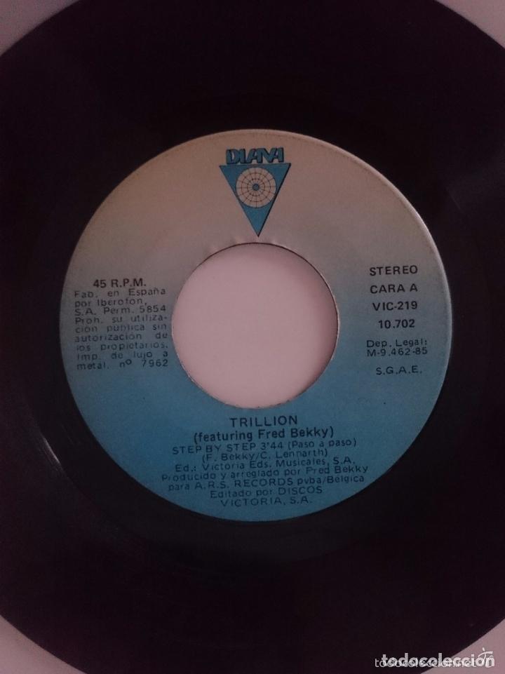 Discos de vinilo: TRILLION - STEP BY STEP - VERSION NORMAL E INSTRUMENTAL - A&Ntilde;O 1985 - DIANA - Foto 2