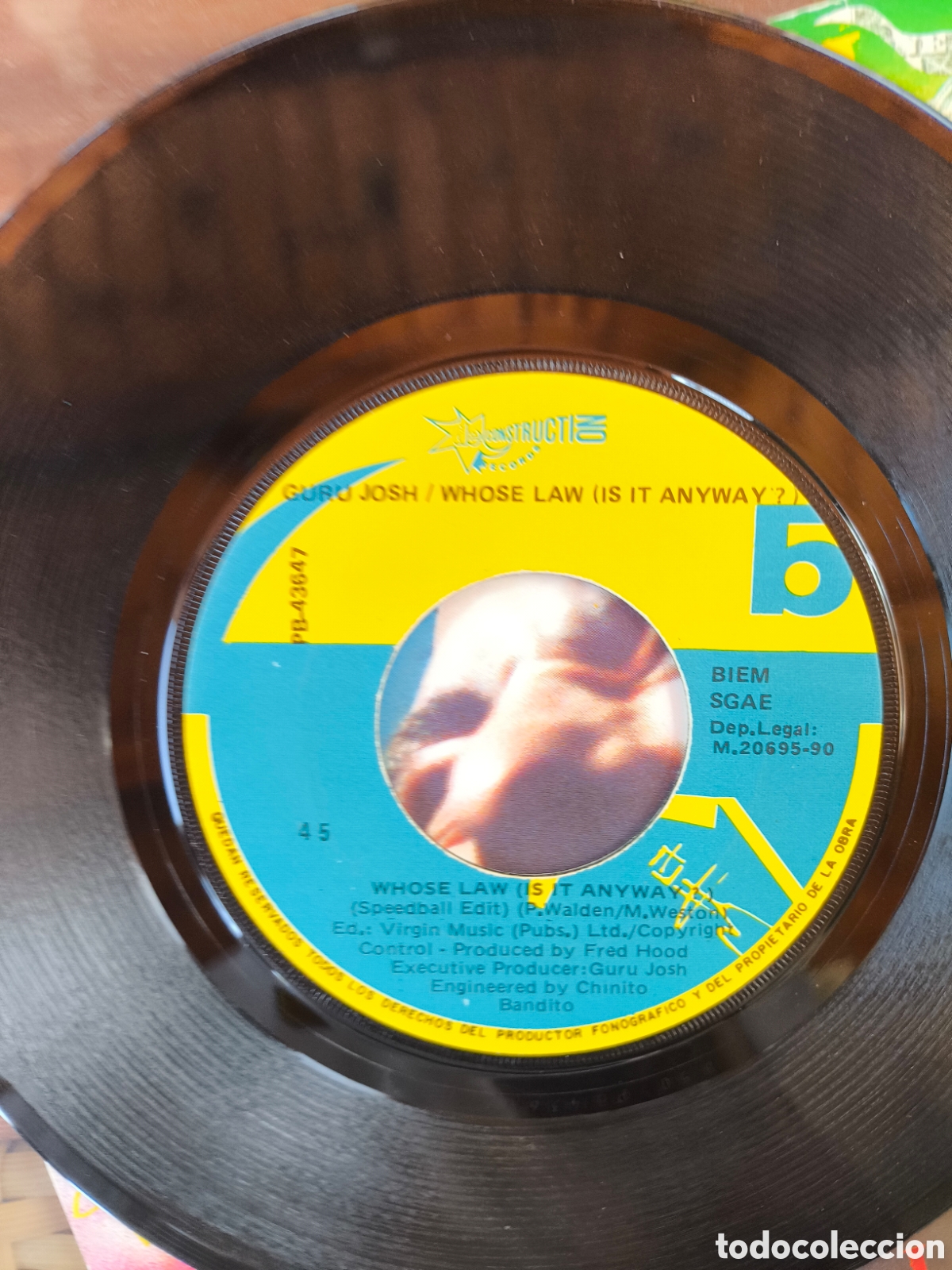 Discos de vinilo: Guru josh .whose law IS It anyway G.n.201 - Foto 3