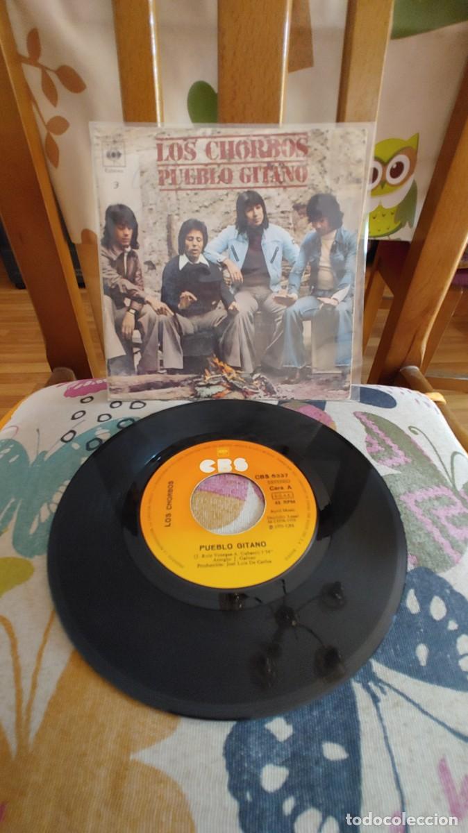 Discos de vinilo: LOS CHORBOS-SINGLE PUEBLO GITANO - Foto 1