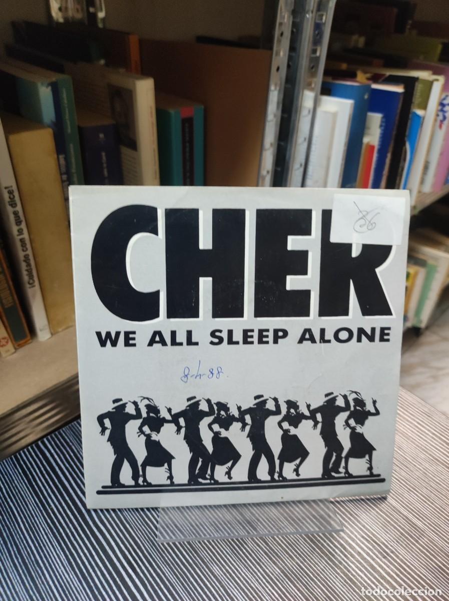 Discos de vinilo: CHER WE ALL SLEEP ALONE - Foto 1
