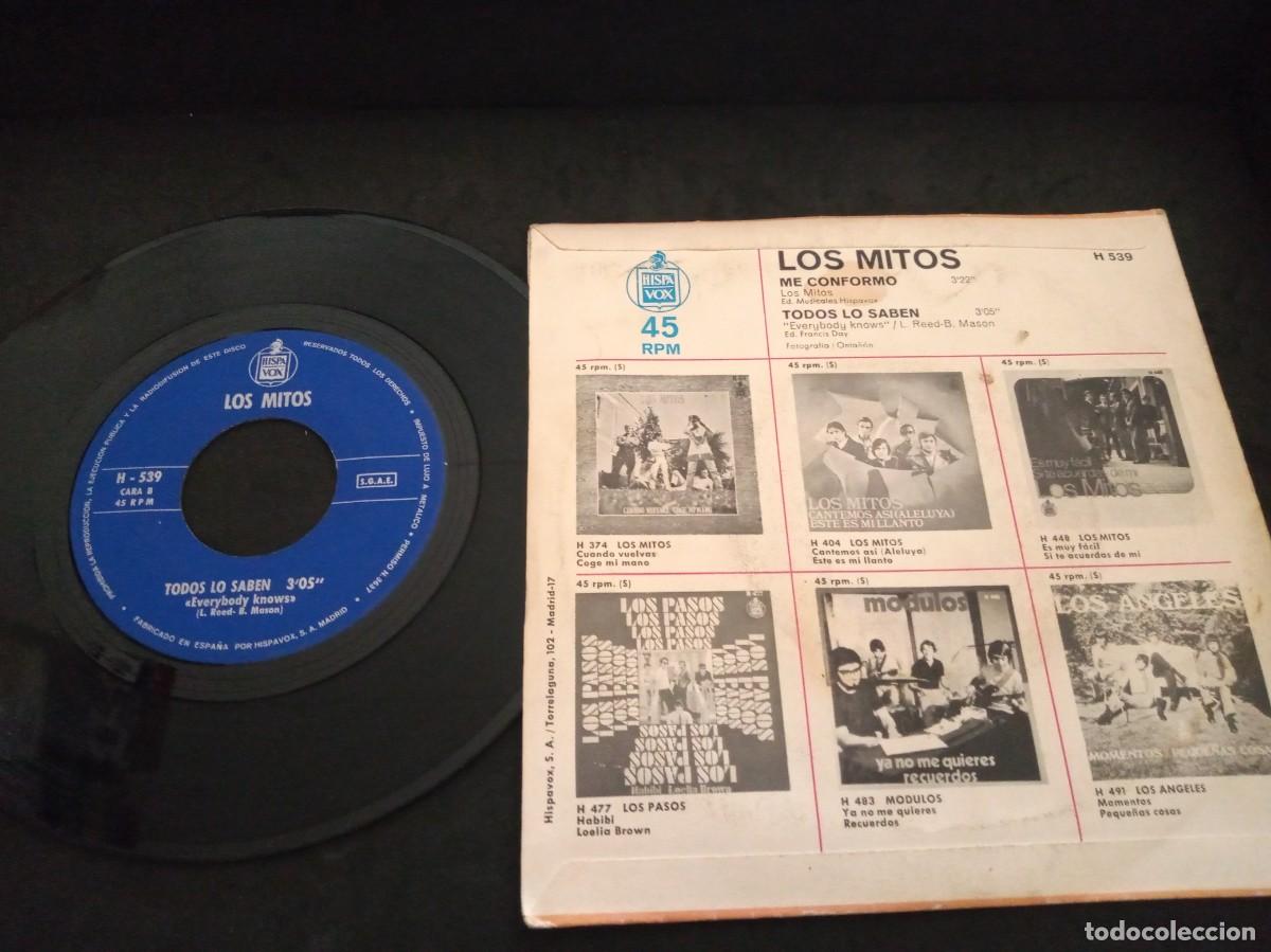 Discos de vinilo: LOS MITOS - ME CONFORMO - SINGLE - Foto 2