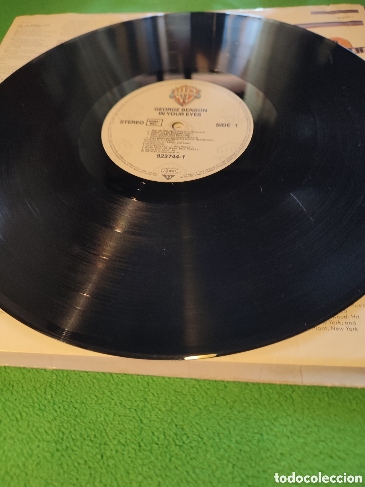 Discos de vinilo: George Benson - In your eyes 1983 - Foto 4