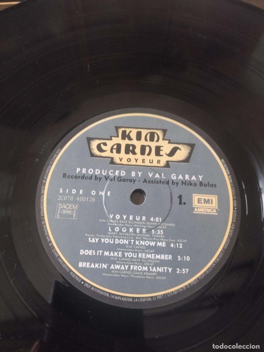 Discos de vinilo: Kim Carnes &ndash; Voyeur, 1982 - Foto 4