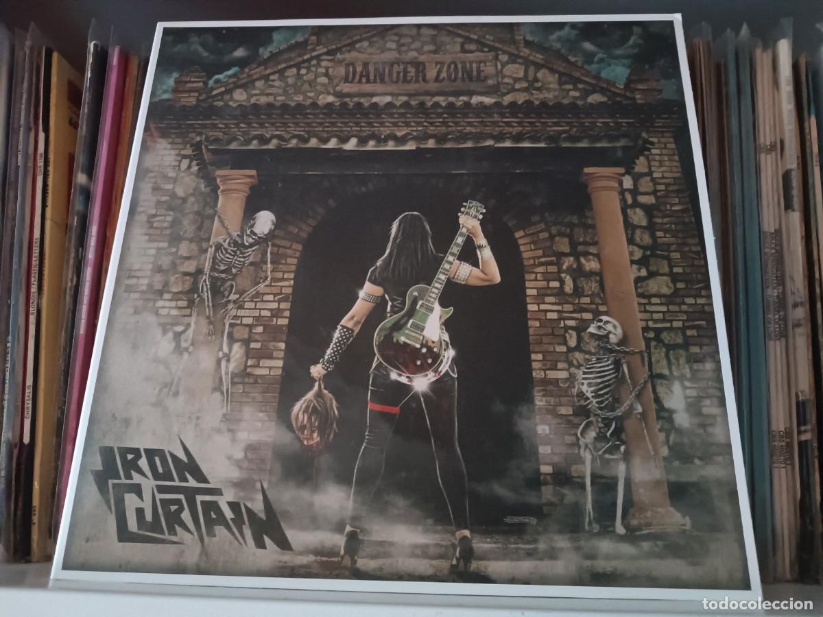Discos de vinilo: Iron Curtain &lrm;&ndash; Danger Zone - lp Germany 2019 - Foto 1