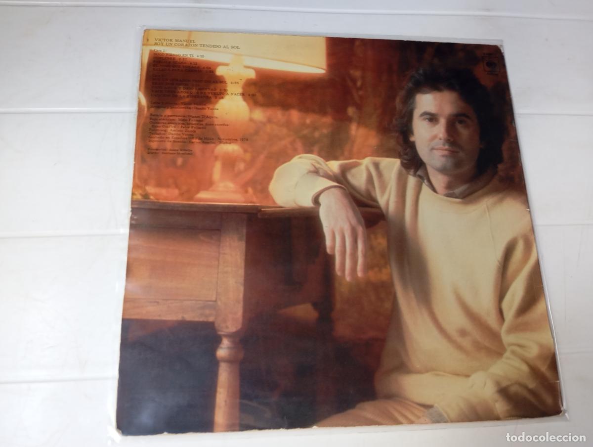 Discos de vinilo: LP VICTOR MANUEL - SOY UN CORAZ&Oacute;N TENDIDO AL SOL - Foto 2