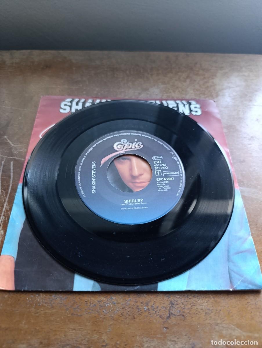 Discos de vinilo: Disco de vinilo single Shakin Stevens &ndash; Shirley - Foto 7
