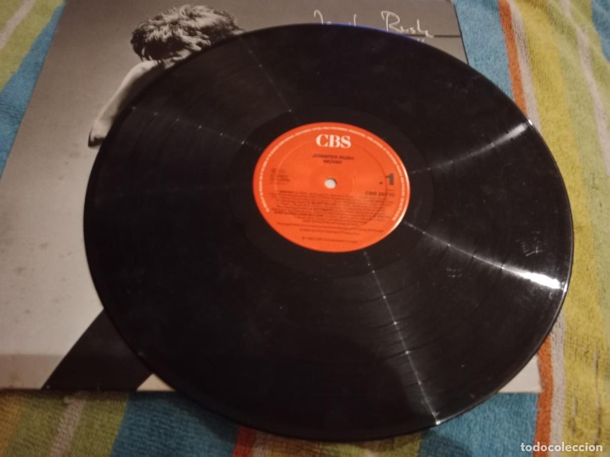 Discos de vinilo: JENNIFER RUSH -MOVIN CBS VERSION ALEMANA 1985 - Foto 3