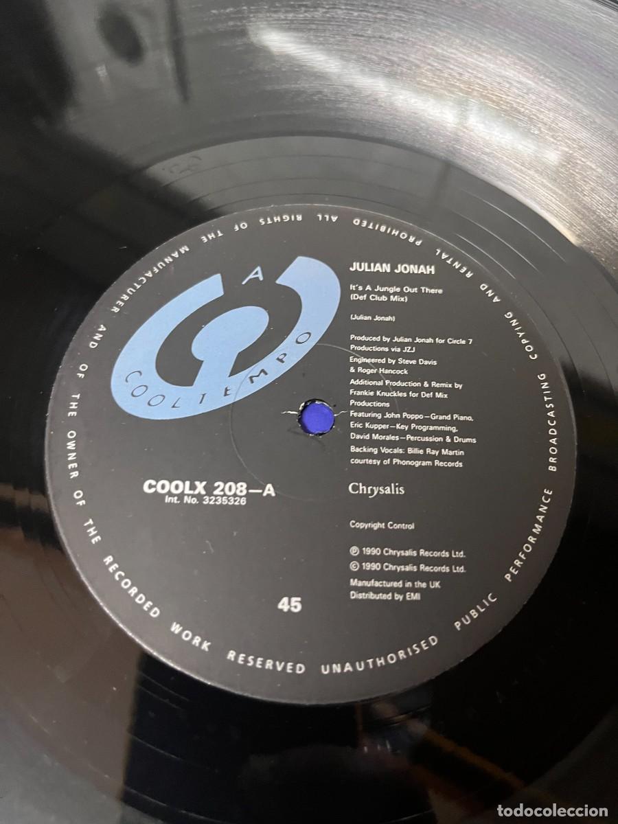 Discos de vinilo: Julian Jonah Its A Jungle Out There - Foto 4