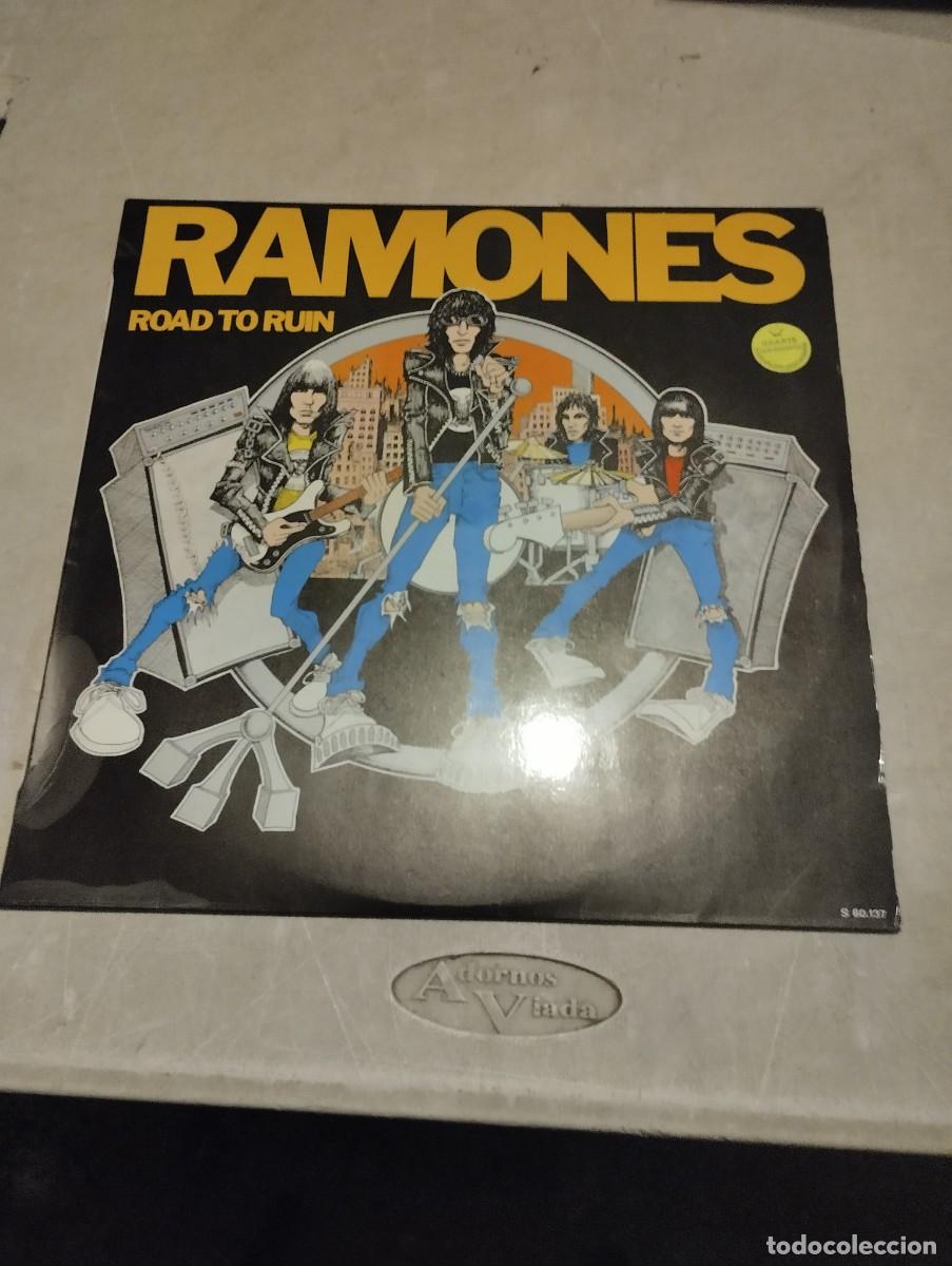 Discos de vinilo: RAMONES LP ROAD TO RUIN ESP.1978 INSERT LETRAS - Foto 1