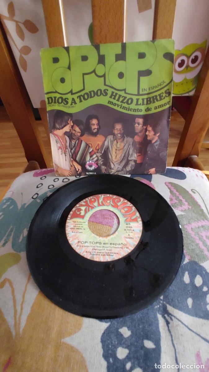Discos de vinilo: POP TOPS-SINGLE DIOS A TODOS HIZO LIBRES - Foto 1
